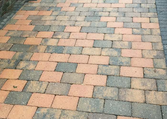 Driveway Cleaning in Birkdale